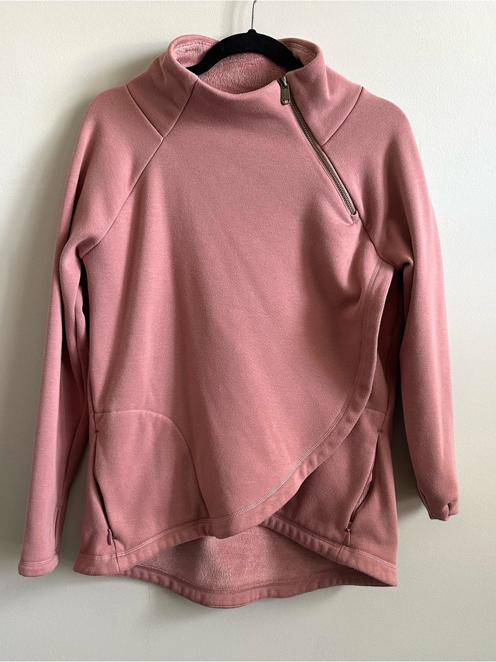 Athleta Women's Cozy Karma Asym Pullover